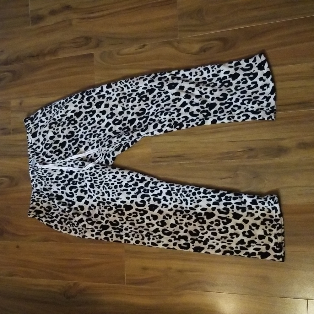 Leopard print women's plush pajama pants size XL